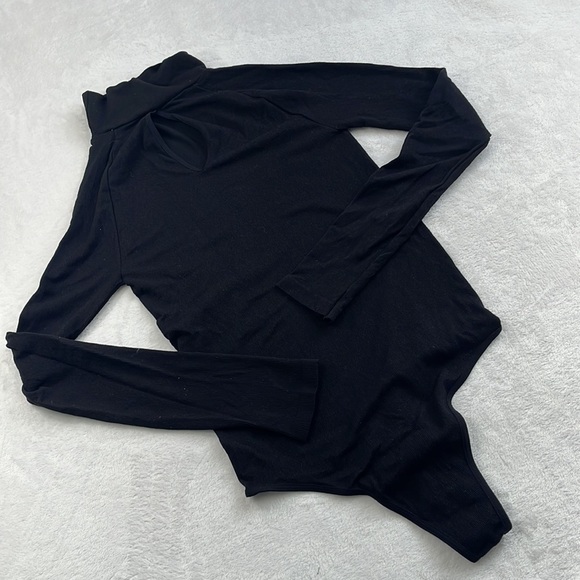 NWOT Free People Intimately M,‎ L Black Ribbed Knit Turtleneck LS Bodysuit - Picture 4 of 7